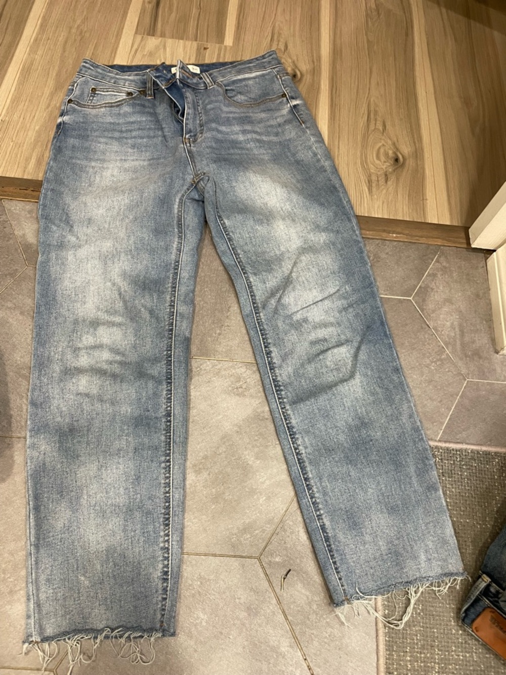 Oat New York Women's Light Wash Boyfriend Jeans